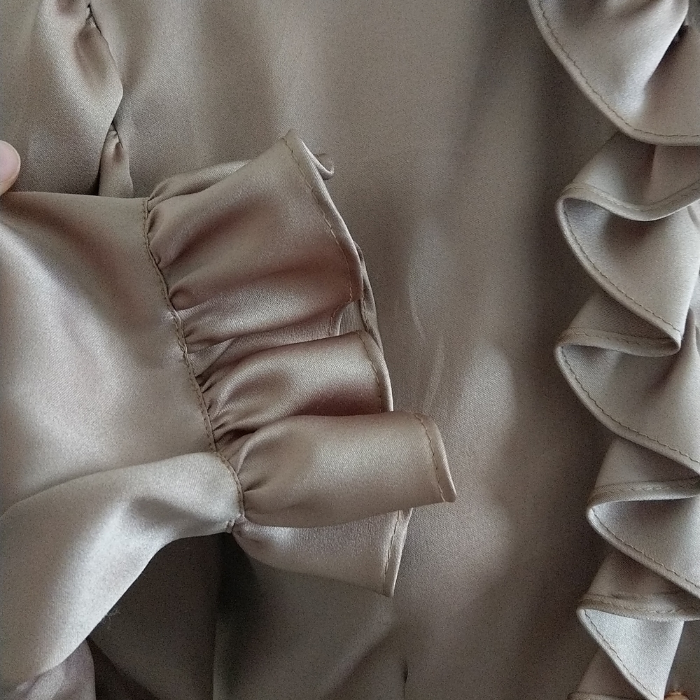 Gold Ruffle high neck blouse - Picture 4 of 8